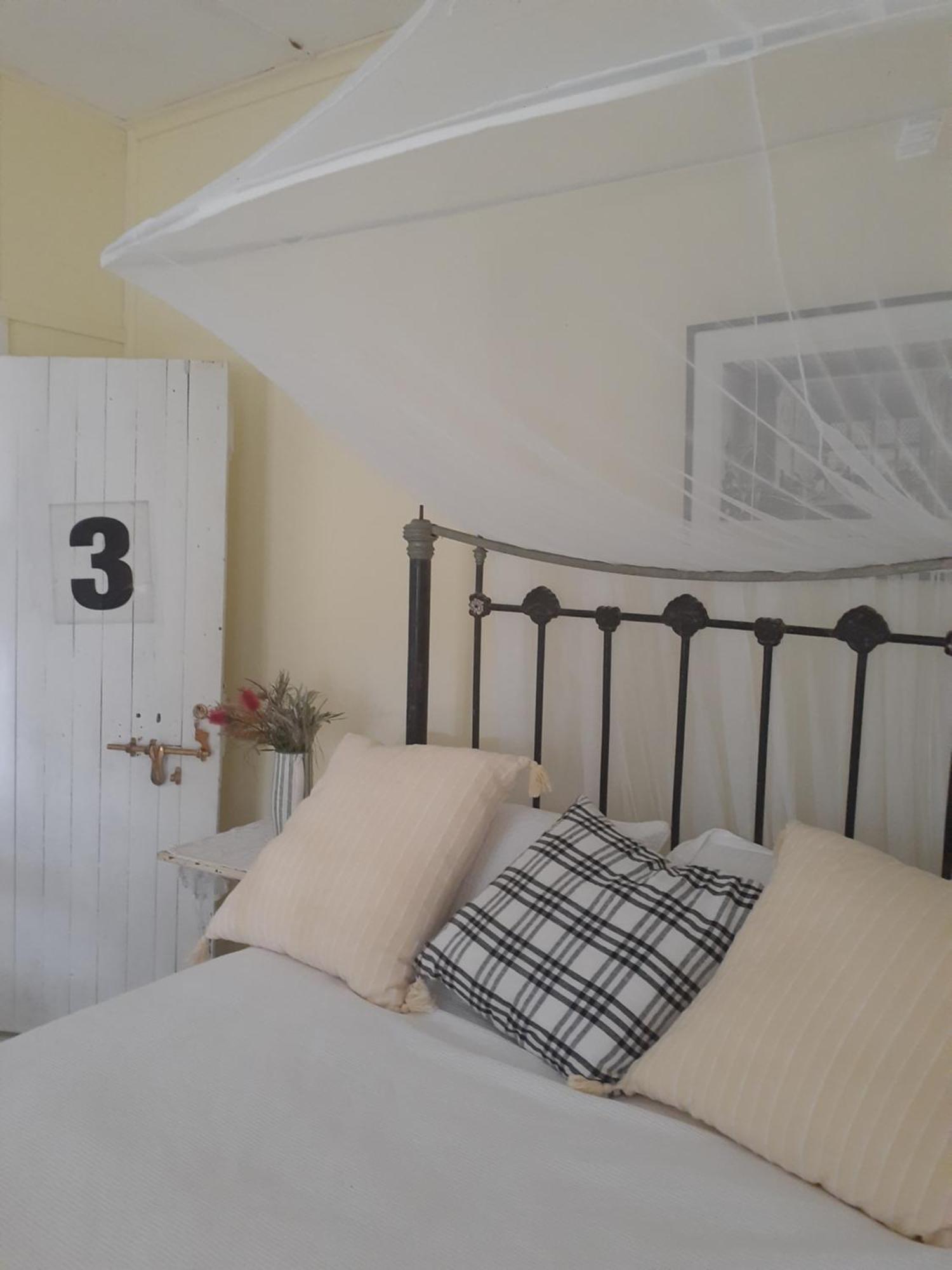 The Old Bakehouse , Mt Molloy Bed & Breakfast Mount Molloy Екстериор снимка